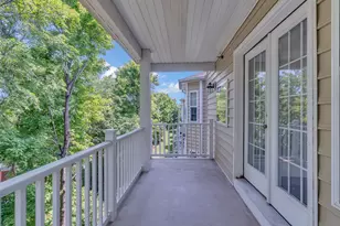 8 Creekside Ct, Secaucus, NJ 07094 - Photo 32