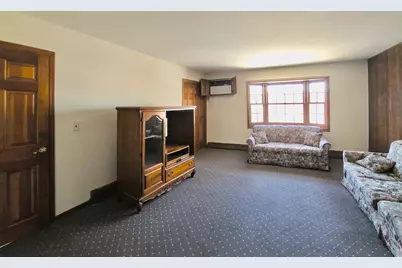 574A Avenue E #2, Bayonne, NJ 07002 - Photo 2