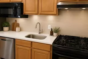 127 68th St, Guttenberg, NJ 07093 - Photo 16