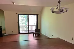 476 Teal Plaza, Secaucus, NJ 07094 - Photo 2