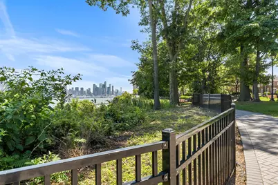 7855 Blvd East #26G, North Bergen, NJ 07047 - Photo 4