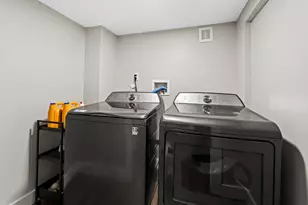 135 Grace St, Jersey City, NJ 07307 - Photo 24