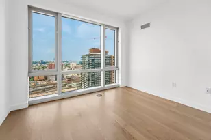 75 Park Ln S, Jersey City, NJ 07310 - Photo 14