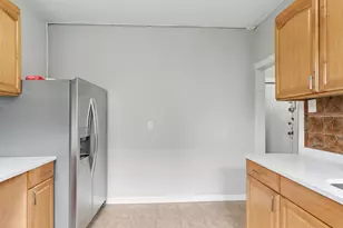 217 44th St, Union City, NJ 07087 - Photo 2