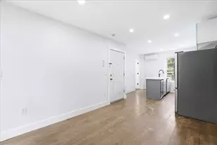 216 6th St, Jersey City, NJ 07302 - Photo 4