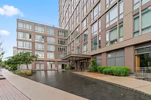 75 Park Ln S, Jersey City, NJ 07310 - Photo 18