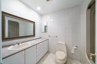 79 Sherman Pl, Jersey City, NJ 07307 - Photo 24