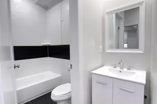 647 Ocean Ave, Jersey City, NJ 07307 - Photo 12
