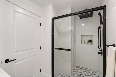 104 Glenwood Ave #104, Jersey City, NJ 07306 - Photo 18