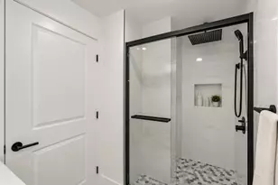 104 Glenwood Ave, Jersey City, NJ 07306 - Photo 18
