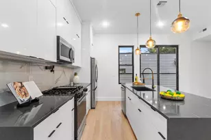 13 Wegman Ct, Jersey City, NJ 07305 - Photo 12