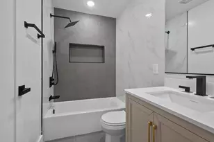 13 Wegman Ct, Jersey City, NJ 07305 - Photo 28