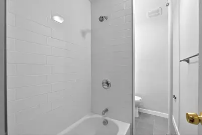 761 Avenue A #7, Bayonne, NJ 07002 - Photo 8