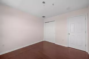 92 Lyon Ct, Jersey City, NJ 07305 - Photo 14