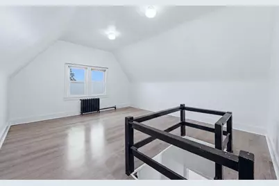 281 Avenue C, Bayonne, NJ 07002 - Photo 22