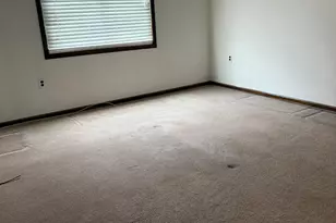 846 Riverside Ave, Lyndhurst Township, NJ 07071 - Photo 10