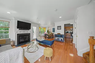 180 Blue Heron Dr, Secaucus, NJ 07094 - Photo 10