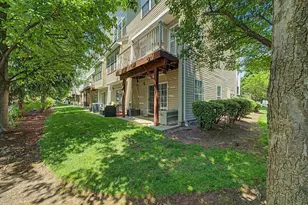 180 Blue Heron Dr, Secaucus, NJ 07094 - Photo 36