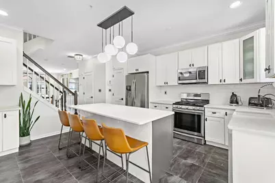436 Albany Ct, West New York, NJ 07093 - Photo 8