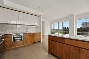 75 Park Ln S, Jersey City, NJ 07310 - Photo 4