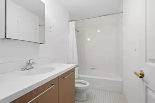 207 Shearwater Ct W, Jersey City, NJ 07305 - Photo 28