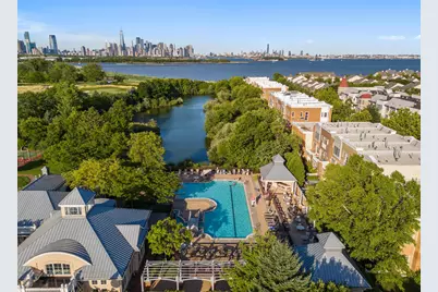 203 Shearwater Ct West #22, Jersey City, NJ 07305 - Photo 18