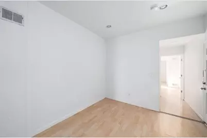 89 Booraem Ave #1L, Jersey City, NJ 07307 - Photo 4