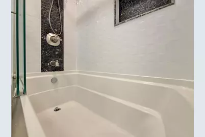 662 Ten Eyck Ave, Lyndhurst Township, NJ 07071 - Photo 36