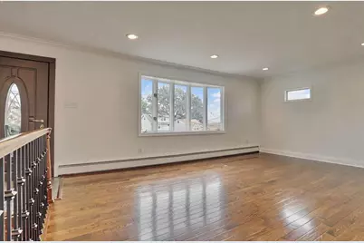 662 Ten Eyck Ave, Lyndhurst Township, NJ 07071 - Photo 10