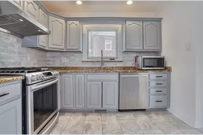 662 Ten Eyck Ave, Lyndhurst Township, NJ 07071 - Photo 2