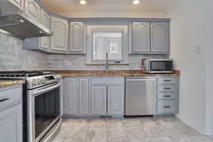 662 Ten Eyck Ave, Lyndhurst Township, NJ 07071 - Photo 2