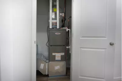 576 Newark Ave #1R, Jersey City, NJ 07306 - Photo 12
