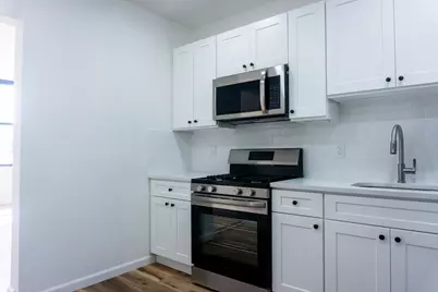 576 Newark Ave #2L, Jersey City, NJ 07306 - Photo 4