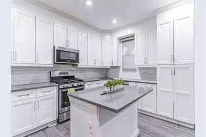 34 Wegman Parkway, Jersey City, NJ 07305 - Photo 4