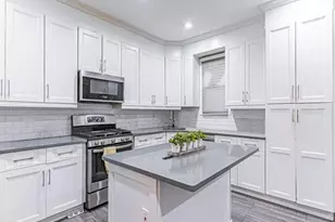 34 Wegman Pkwy, Jersey City, NJ 07305 - Photo 4