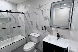 427-429 Martin Luther King Jr Dr, Jersey City, NJ 07305 - Photo 16