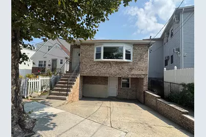 71 Suburbia Ct, Jersey City, NJ 07305 - Photo 2