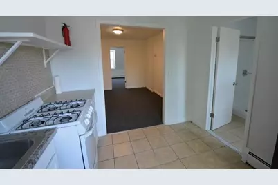 30 Yale Ave #3, Jersey City, NJ 07304 - Photo 6