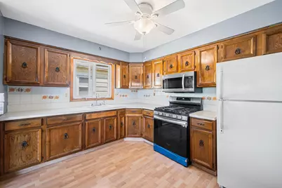 13 Schuyler Pl West, Bayonne, NJ 07002 - Photo 18