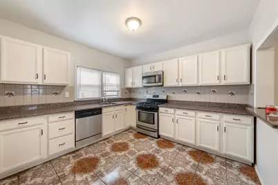 352 Forest St, Kearny, NJ 07032 - Photo 8