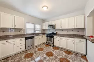 352 Forest St, Kearny, NJ 07032 - Photo 8