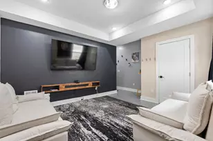 246 Clinton Ave, Jersey City, NJ 07304 - Photo 24