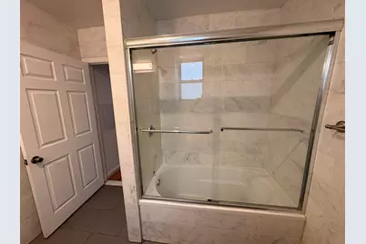 39 Newkirk Ave #1C, Jersey City, NJ 07306 - Photo 20