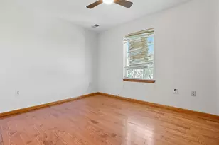 87 Cottage St, Bayonne, NJ 07002 - Photo 4