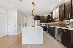 227 4th St, Jersey City, NJ 07302 - Photo 4