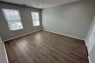 27 Cottonwood St, Jersey City, NJ 07305 - Photo 8