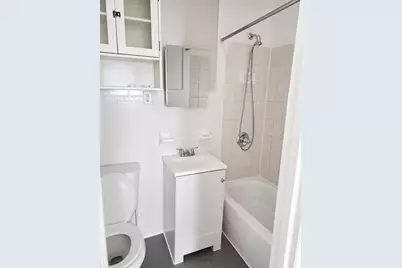 375 Mountain Rd #2, Union City, NJ 07087 - Photo 4