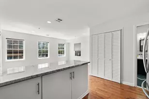 354 3rd St, Jersey City, NJ 07302 - Photo 10