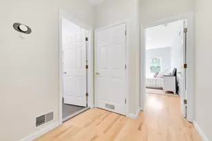 313 1/2 4th St, Jersey City, NJ 07302 - Photo 12