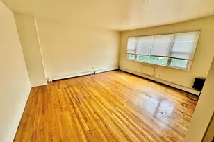 33 W 56th St, Bayonne, NJ 07002 - Photo 2